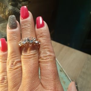 Rose tone blue stones size 7